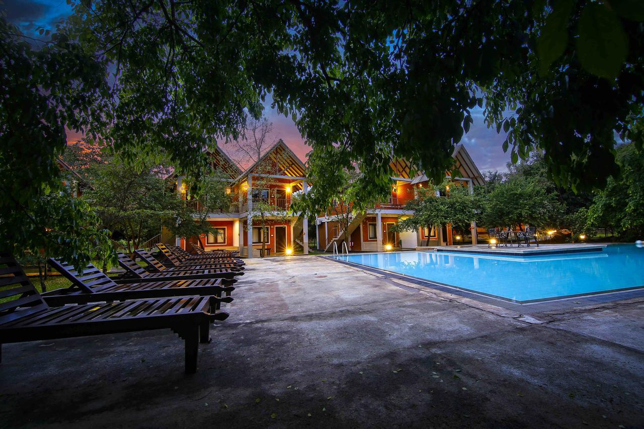 Elephas Resort & Spa Сигирия Экстерьер фото